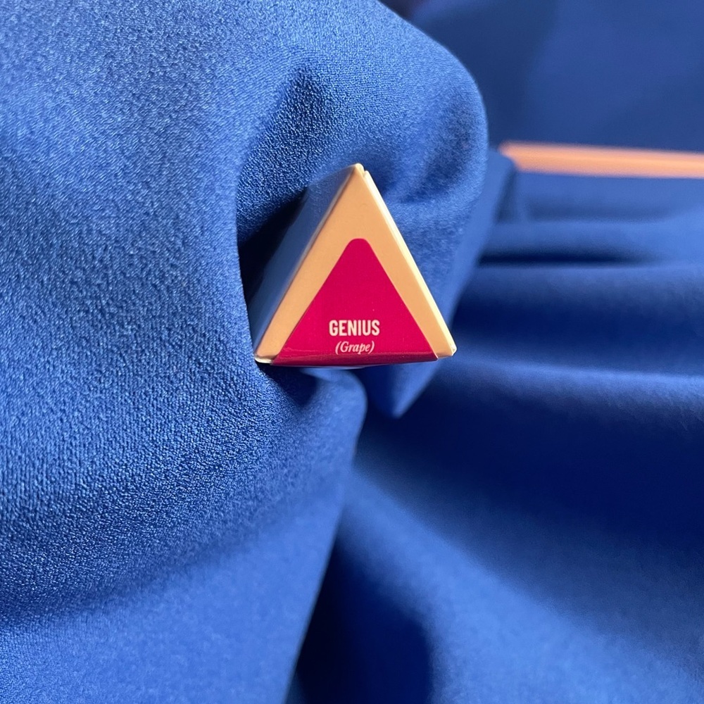 LYS BEAUTY Speak Love Lip-Plumping Glossy Lip Balm - Picture 3 of 4